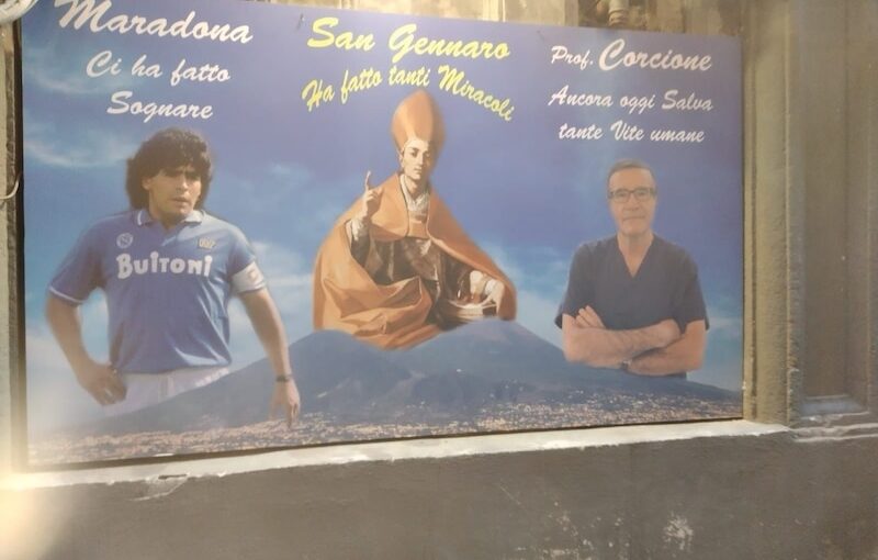 Napoli, tra Maradona e San Gennaro guarda chi spunta