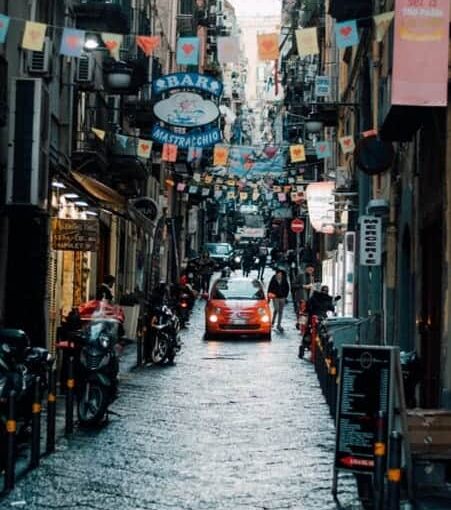 Vivere Napoli tra tradizioni, passioni e tempo libero – scopriamo i passatempi preferiti dei partenopei