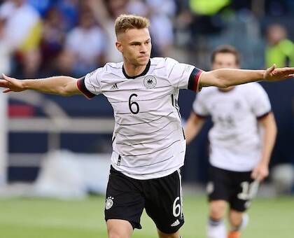 Kimmich: «Il Bayern Monaco poteva aspettare prima di esonerare tutti» (Mundo Deportivo)