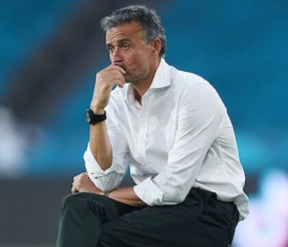 Luis Enrique pensa seriamente al Napoli: la telefonata di De Laurentiis ha fatto breccia (Gazzetta)