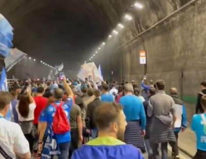 L’inferno dei trasporti di Napoli per la festa scudetto è inaccettabile (CorSera)