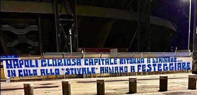 “Napoli gloriosa capitale ritorna a dominare” il nuovo striscione – FOTO