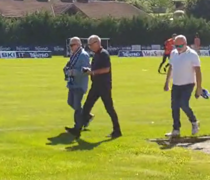 De Laurentiis accolto da cori e applausi dei tifosi a Dimaro (VIDEO)