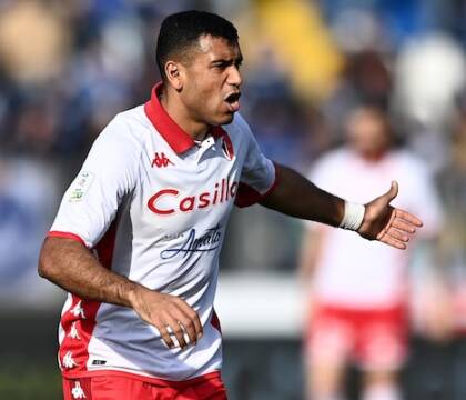 Il mercato del Bari è bloccato da Caprile e Cheddira, la strada più lineare sarebbe il Napoli (Repubblica)