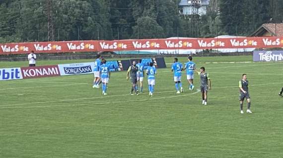 Incredibile Anaune: l’allenatore è campano, tifa Napoli e si è tatuato lo scudetto
