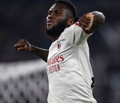 Kessié, su di lui anche l’Atletico Madrid: partirà per gli Stati Uniti con il Barcellona