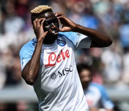 Osimhen chiede il Var in allenamento per dimostrare di essere stato più veloce di un compagno (Gazzetta)