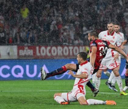 Pavoletti: «Se siamo in A il merito è di Ranieri. Ha un tocco magico. La sua dote migliore è l’umiltà»