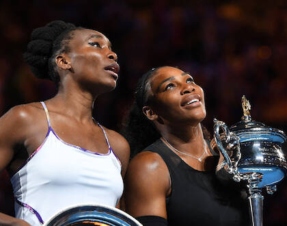 Serena ha smesso, Venus Williams no: la sfilata a Wimbledon della “santa patrona del tennis”