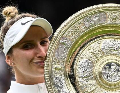 Vondrousova, un’altra ceca a Wimbledon. Jabeur non ha retto la pressione (Guardian)