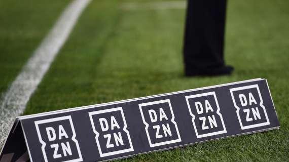 Dopo l’aumento del costo degli abbonamenti, DAZN ti regala… Il barbiere: la curiosa iniziativa