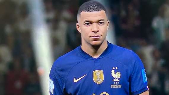 Il PSG ha inviato una lettera a Mbappé: “Grave danno se non rinnovi, 30 giorni per decidere”