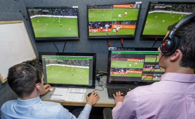 Incredibile in Portogallo: VAR non funziona, rigore annullato al telefono