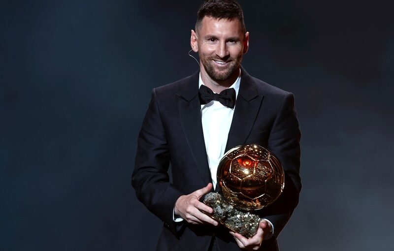 Messi Pallone d’oro, dedica da brividi a Maradona e vittoria definitiva su Ronaldo