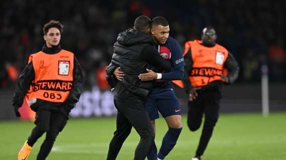 Una magia di Mbappé porta avanti il Psg, zero tiri in porta per il Milan: è 1-0 al 45′