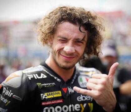 Bezzecchi di Marquez: “è il pilota più sporco in pista, ma tanto non lo penalizzano” (Corsera)