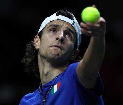 Coppa Davis, Musetti dura un set e qualcosa e poi sparisce. Serbia-Italia 1-0