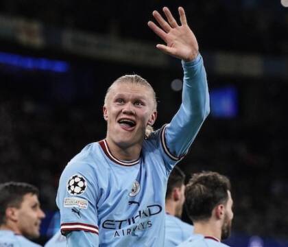 Haaland porta in vantaggio il City contro il Liverpool e segna il gol numero 50 in 48 partite
