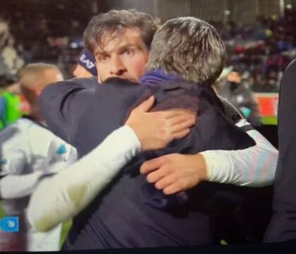 I calciatori del Napoli si sono subito sintonizzati con Mazzarri e ha ritrovato la voglia di combattere (Corsera)