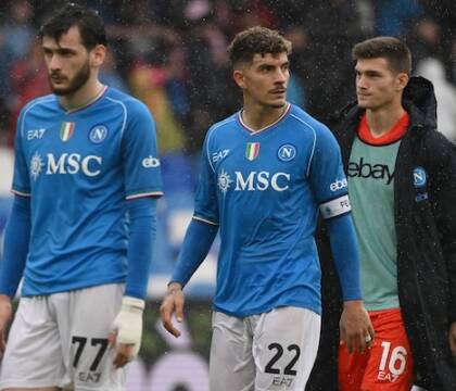 Ugolini: «De Laurentiis negli spogliatoi all’intervallo. In tribuna i Cannavaro affianco a lui»