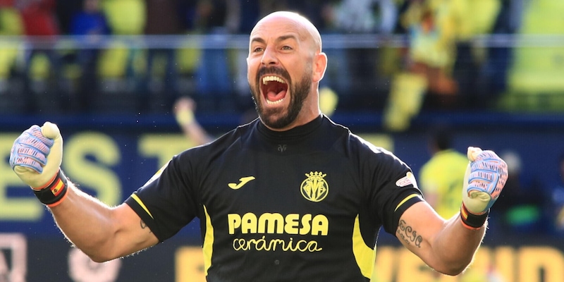 Napoli, senti Reina: “Forse un giorno farò l’allenatore in questo stadio”