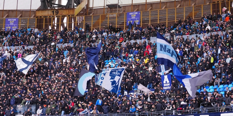 Napoli, un’onda azzurra al nuovo Bernabeu