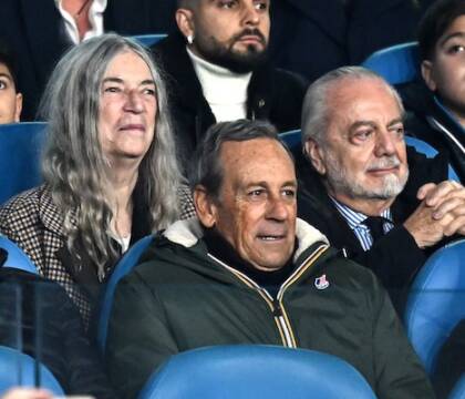 De Laurentiis trascina il Napoli in caduta libera tra gli osanna di media e tifosi