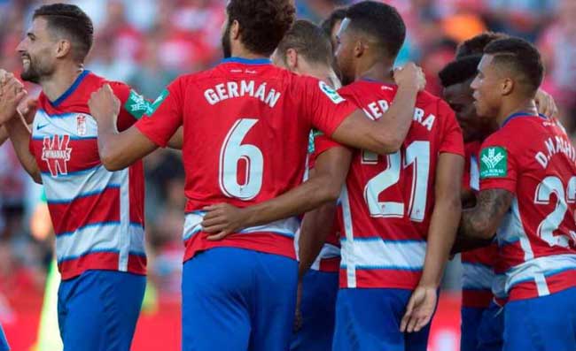 Tragedia in Spagna, tifoso muore sugli spalti: LaLiga sospende la partita