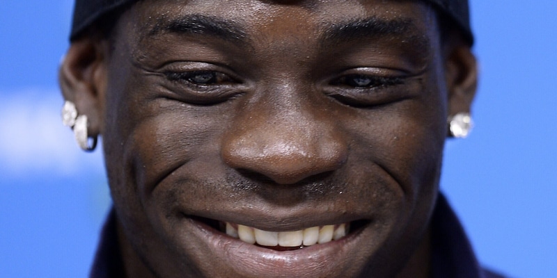 Balotelli: “Contatto Acerbi su Osimhen? Se non mi danno un rigore così…”