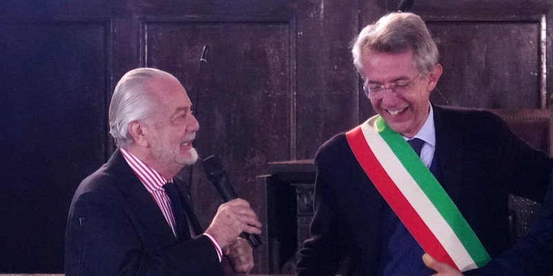 Stadio Maradona, c’è l’apertura del sindaco a De Laurentiis: l’annuncio