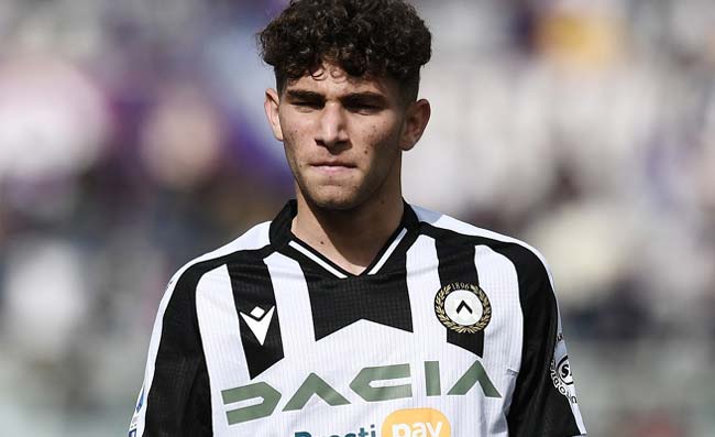 Pafundi cambia squadra, il gioiello che piace al Napoli verso una nuova avventura