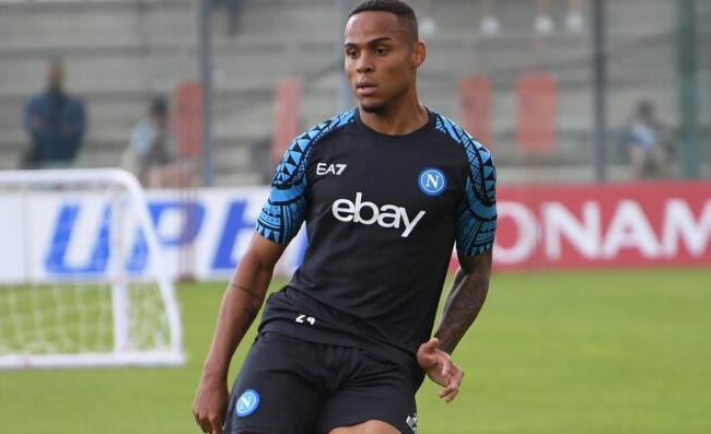 Il Napoli si è allenato a Castel Volturno. Ultime su Meret, Natan e Olivera
