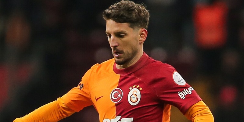 Mertens lascia il calcio? L’annuncio che spiazza i tifosi