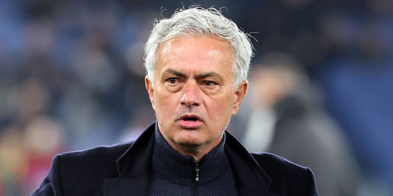 “Mourinho obiettivo del Napoli, incontro in settimana”