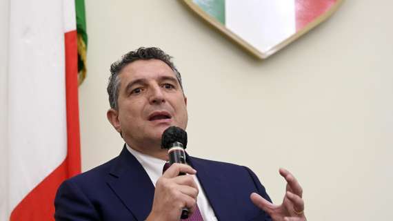 Polemiche VAR, l’AD della Serie A difende la tecnologia: “Strumento di logica, lo supportiamo”