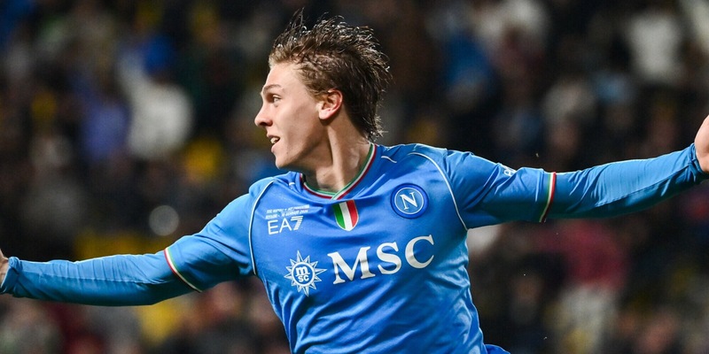 Zerbin segna un gol, si fa male ma poi fa doppietta: chi è l’eroe di Napoli-Fiorentina