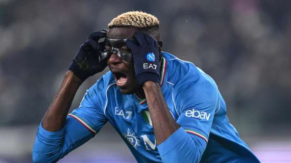 KK – Osimhen è in Turchia: perso lo scalo per Napoli, ecco quando arriverà