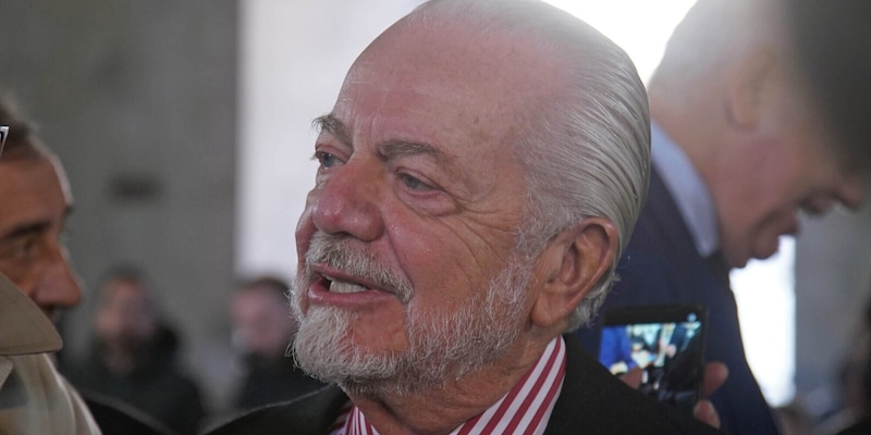 Napoli, De Laurentiis: “Grazie Mazzarri e bentornato Calzona”