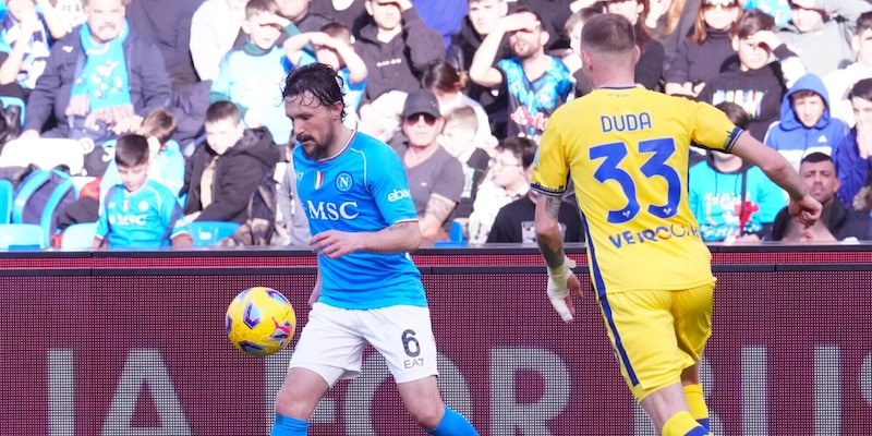 Napoli-Verona, Mario Rui furioso dopo la sostituzione: cosa è successo