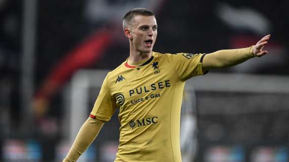 Accostato al Napoli, Gudmundsson sul mercato: “Felice di essere rimasto al Genoa”