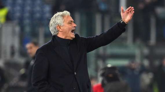 Rabbia Mourinho contro la Roma: “Esonerato da chi capisce poco di calcio. Ma sto crescendo”