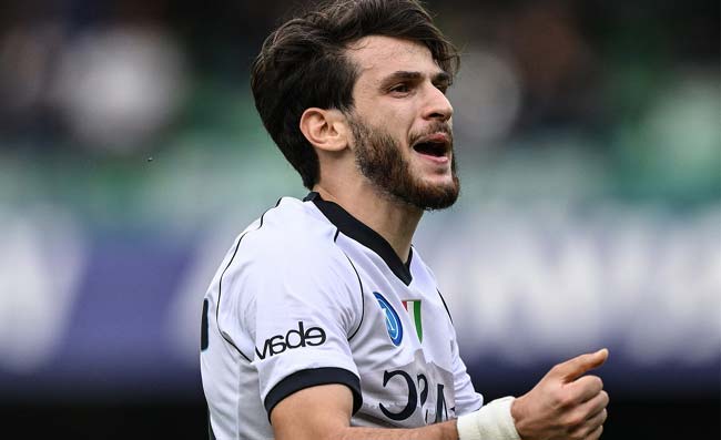 Spot Adidas, Kvaratskhelia dà spettacolo: che giocata del calciatore del Napoli (VIDEO)