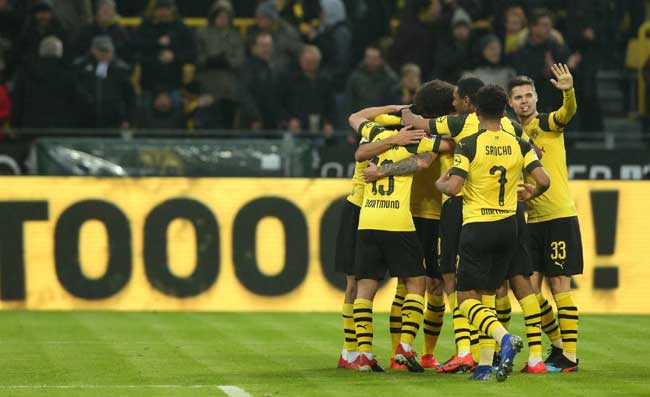 CHAMPIONS – Borussia-Psv 2-0, apre Sancho e chiude Reus. Tedeschi ai quarti