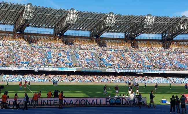 Napoli-Atalanta, forti raffiche di vento a Fuorigrotta: rischiano di condizionare la gara