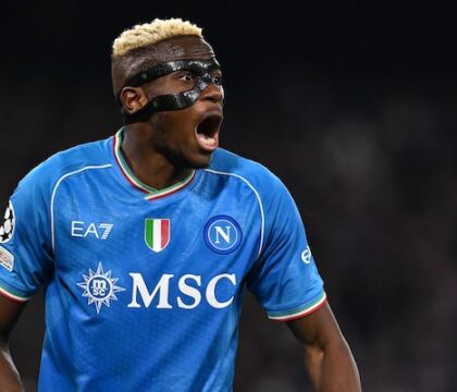 Napoli, Osimhen torna ad allenarsi in gruppo