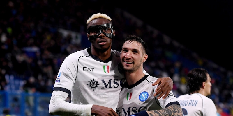 Napoli, per Osimhen e Politano lavoro personalizzato