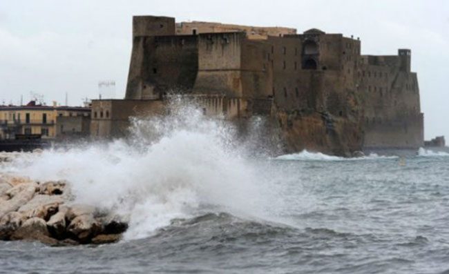 Napoli, torna il maltempo. Diramato avviso di allerta meteo per sabato 9 marzo