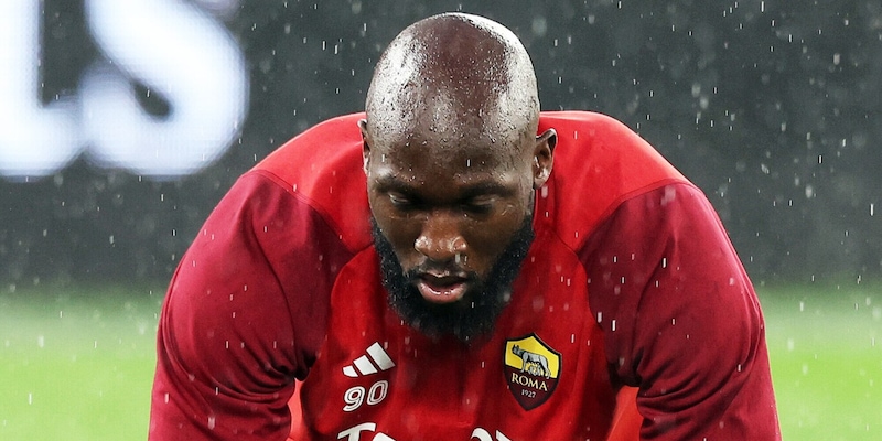 Roma, Lukaku non si allena: forte rischio forfait contro il Sassuolo