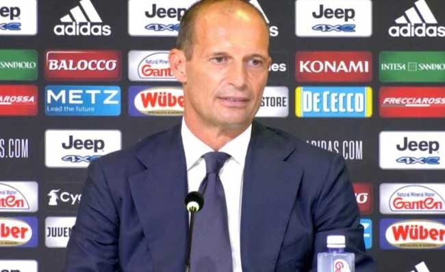 Allegri: “Era dal 2010 che non avevamo tante occasioni. Il Napoli ha giocato di mischia”