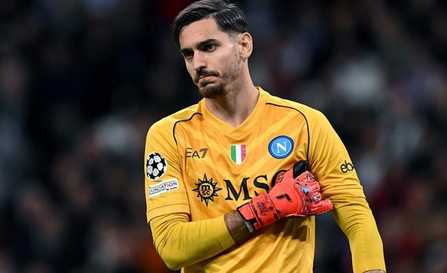 Belardi: “Meret mi ricorda Zoff, ma deve lasciare Napoli: l’amore non scoccherà mai”